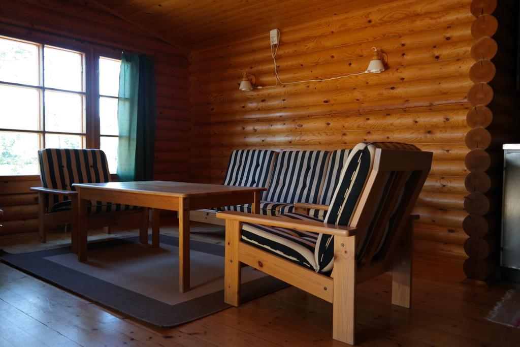 Basto Hotel & Stugby Palsbole Buitenkant foto