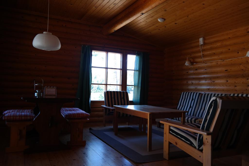 Basto Hotel & Stugby Palsbole Buitenkant foto