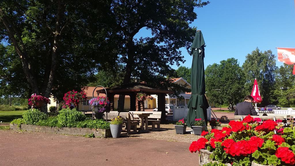 Basto Hotel & Stugby Palsbole Buitenkant foto