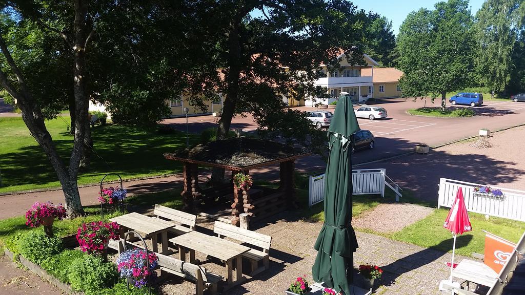 Basto Hotel & Stugby Palsbole Buitenkant foto
