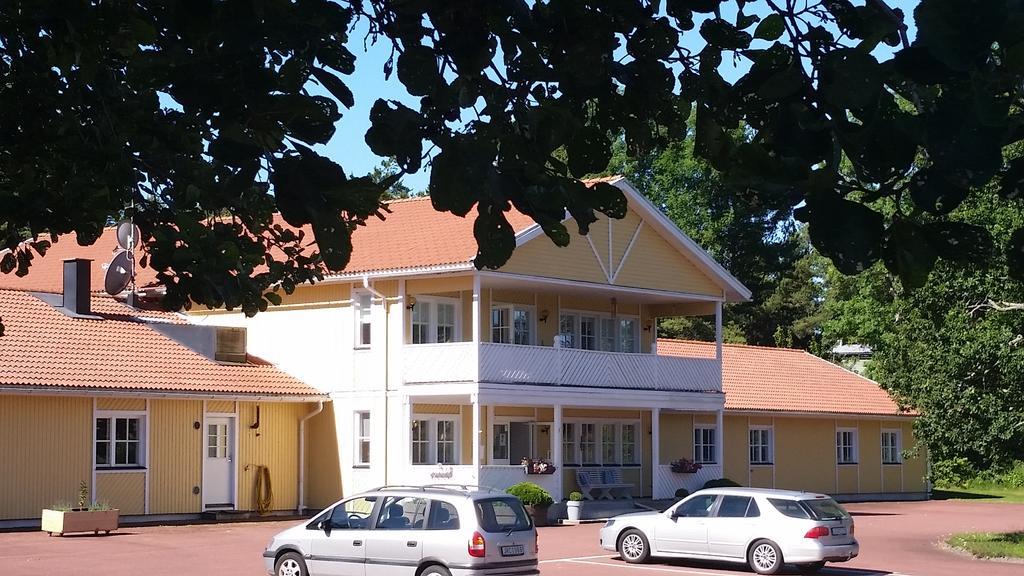 Basto Hotel & Stugby Palsbole Buitenkant foto